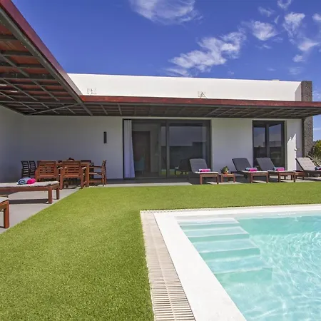 Luxury Los Mojones Villa Short Walk To Old Town Private Heated Pool Villa Los Mojones Angie Puerto Del Carmen * Tias