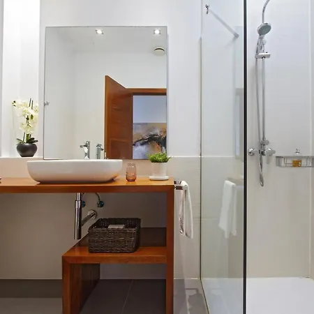 Luxury Los Mojones Villa Short Walk To Old Town Private Heated Pool Villa Los Mojones Angie Puerto Del Carmen Tias